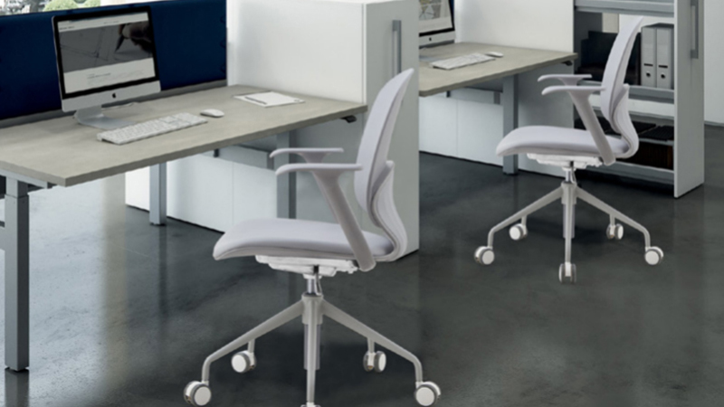 Az irodai íróasztal és a szék kialakításának kulcsfontosságú pontjai
